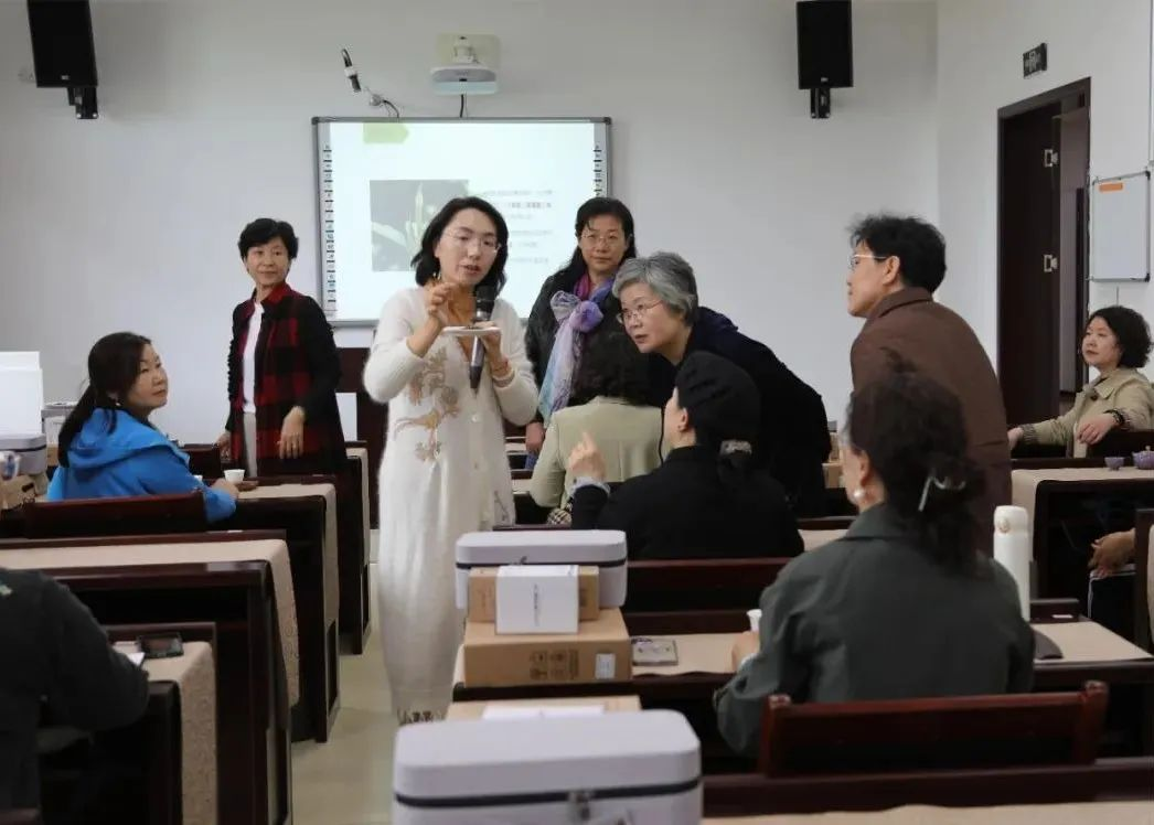 安徽老年大学茶艺老师仇传慧:与“茶”的不解之缘