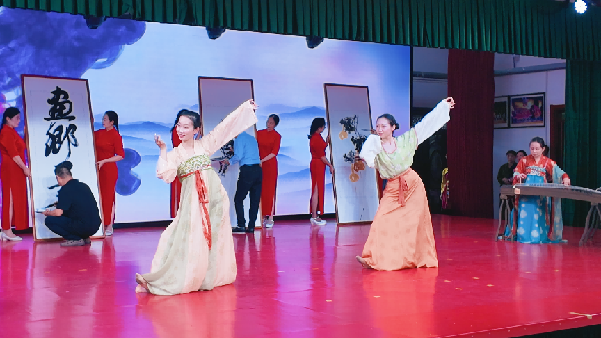 萧县老年大学举办建校三十周年教学成果展示暨文艺汇演(图6)
